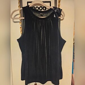 Ann Taylor Elegant Black Sleeveless Velvet Top Large EUC